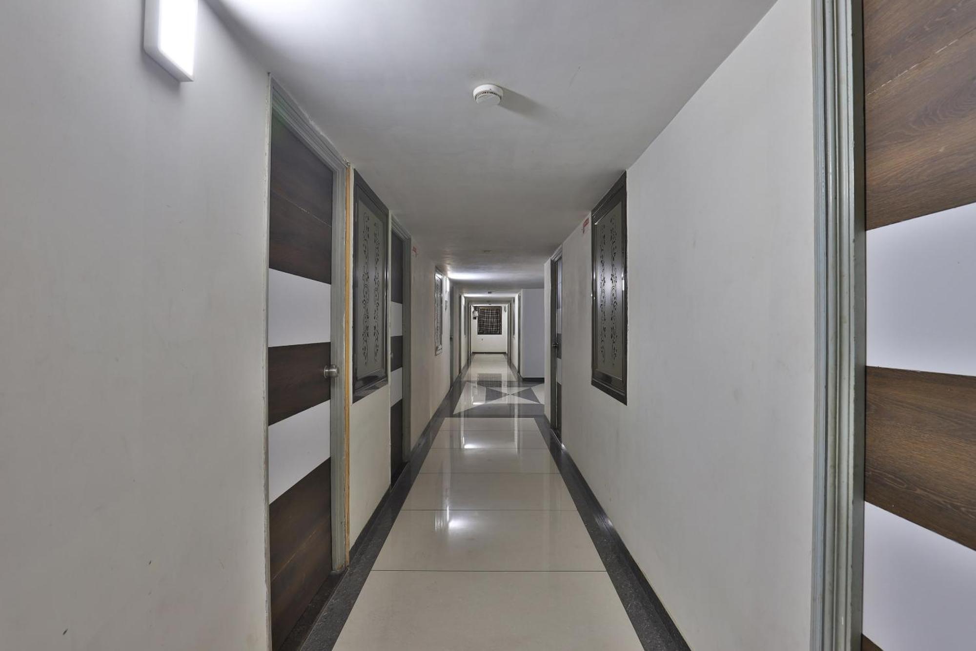 OYO 11543 Hotel Panchsheel Vadodara Exterior foto