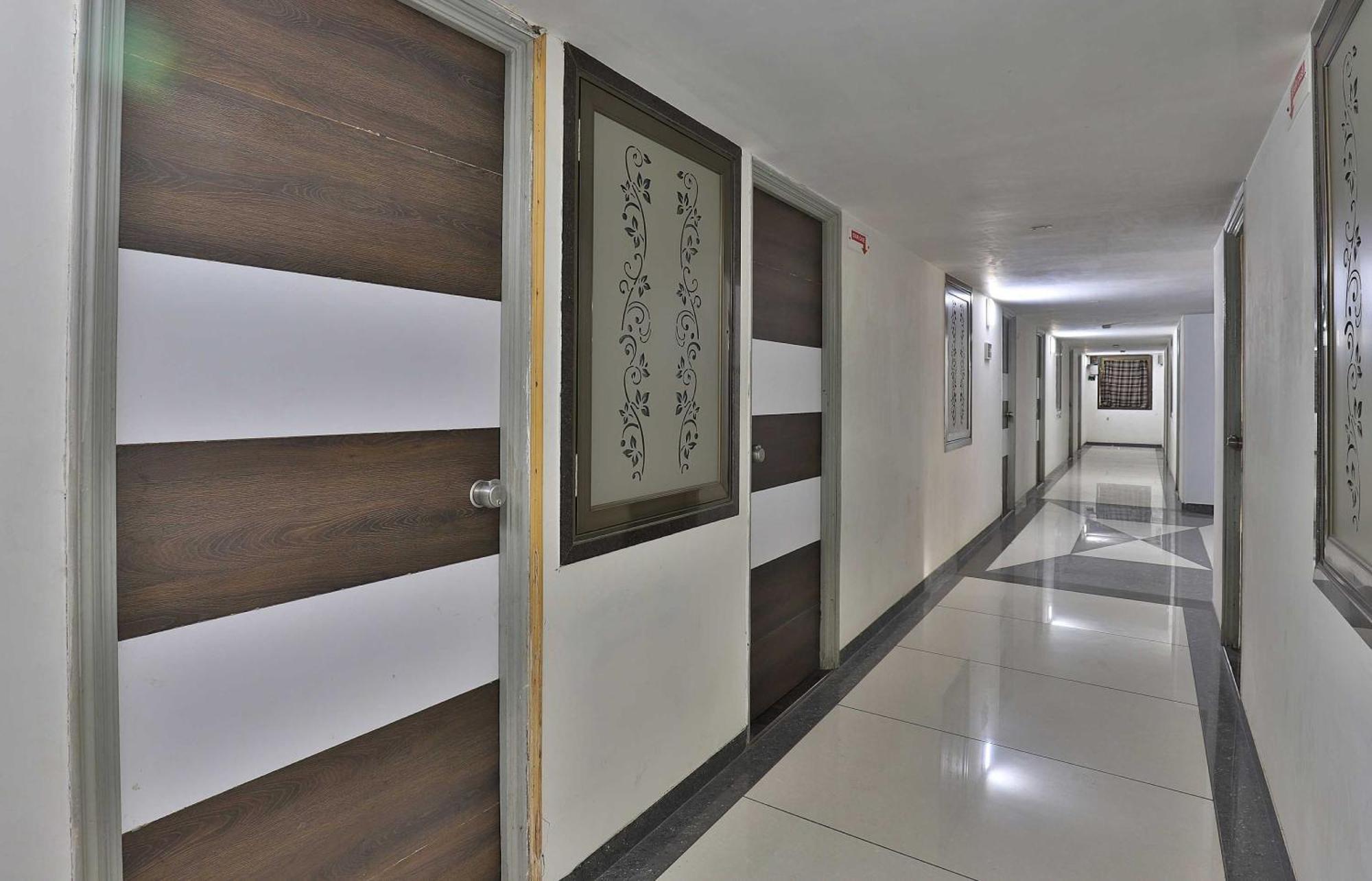 OYO 11543 Hotel Panchsheel Vadodara Exterior foto