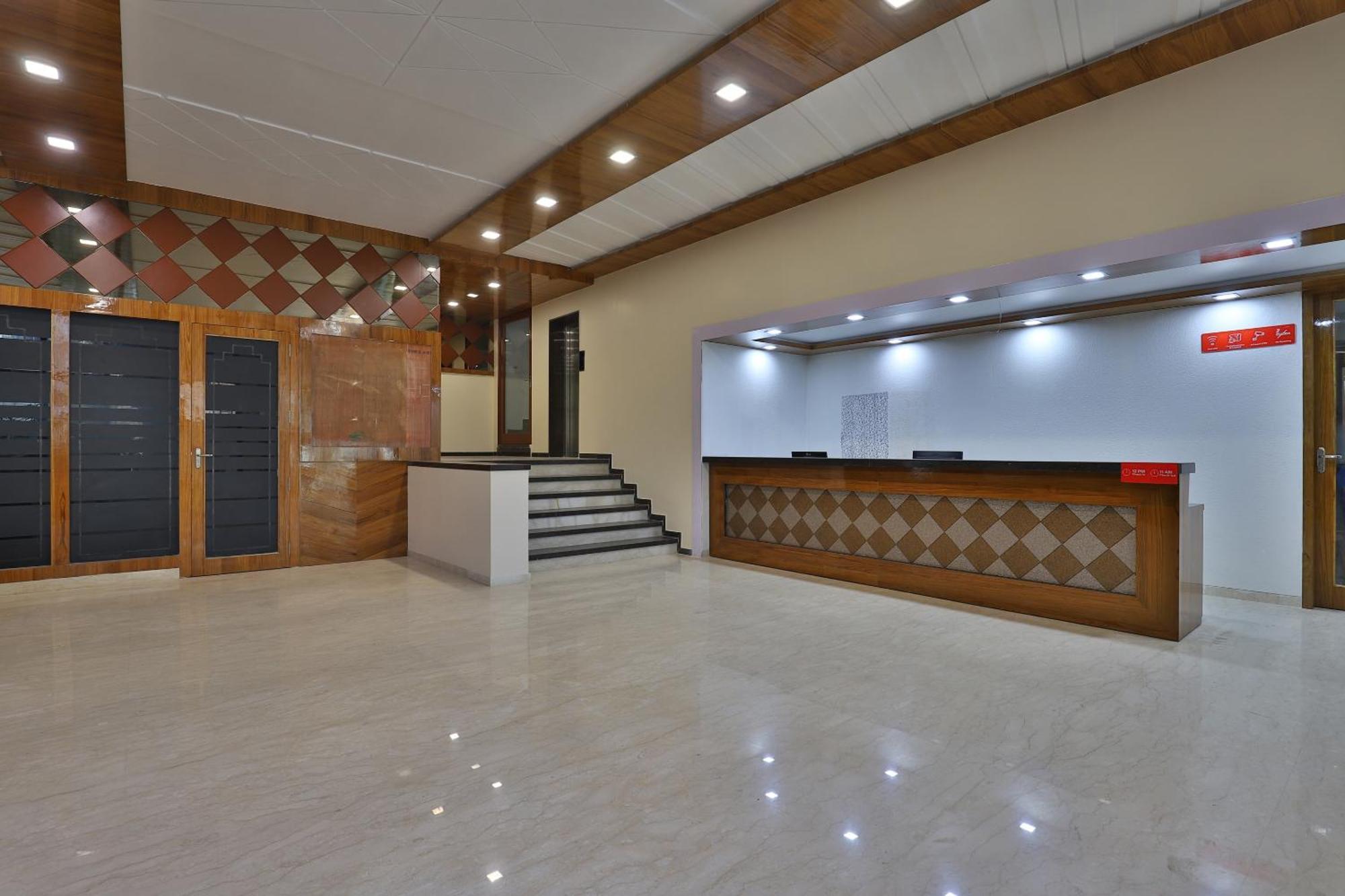 OYO 11543 Hotel Panchsheel Vadodara Exterior foto